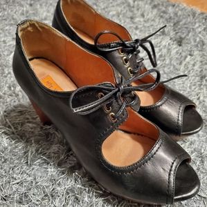 Miz Mooz Patricia size 9